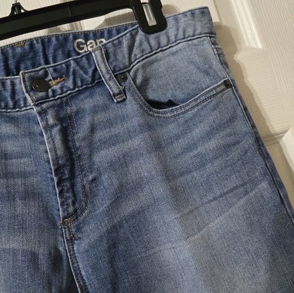 GAP Perfect Bootcut Mid-Rise Jeans, Light Wash, Relaxed Fit, Size 30R, EUC! - Picture 5 of 11